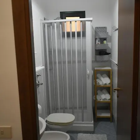 La Casa Di Paoletta A Due Passi Dal Mare Apartment *
