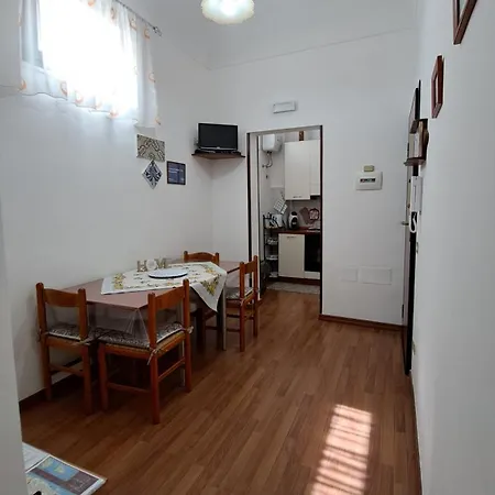 La Casa Di Paoletta A Due Passi Dal Mare Apartment