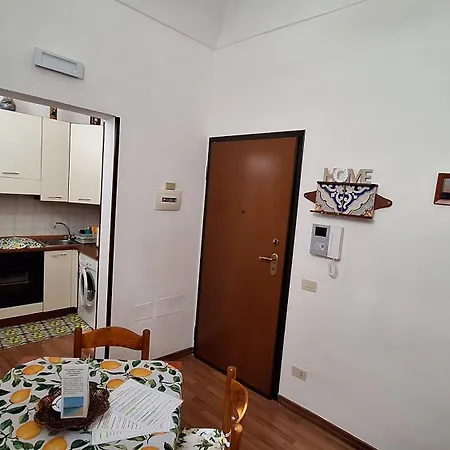 La Casa Di Paoletta A Due Passi Dal Mare Appartement *